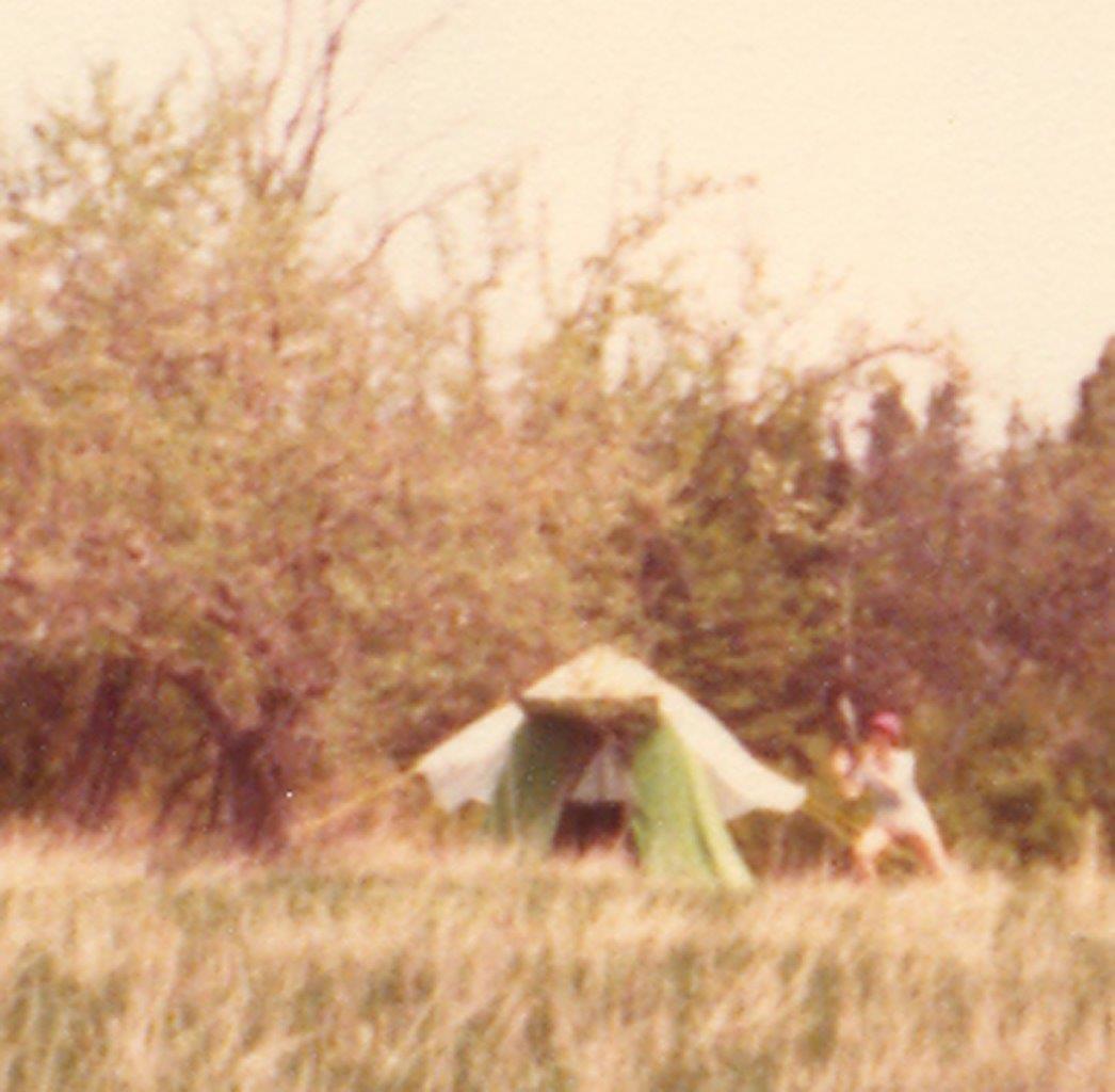 198005xx-ra-022a-Tai Chi At Tent-Nanci-Randboro