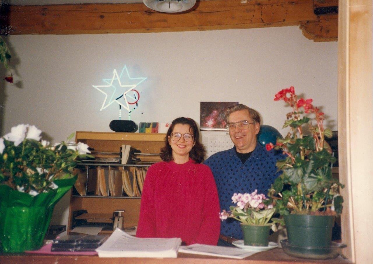 1994-07-Star-Centre-Caroline-and-Robin